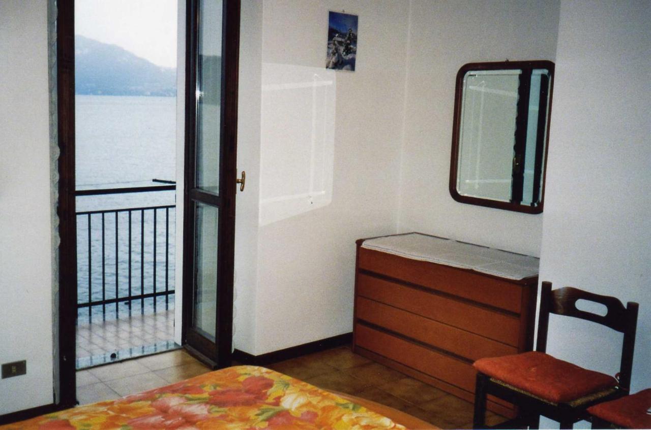 Casa In Riva Al Lago Varenna Exterior foto